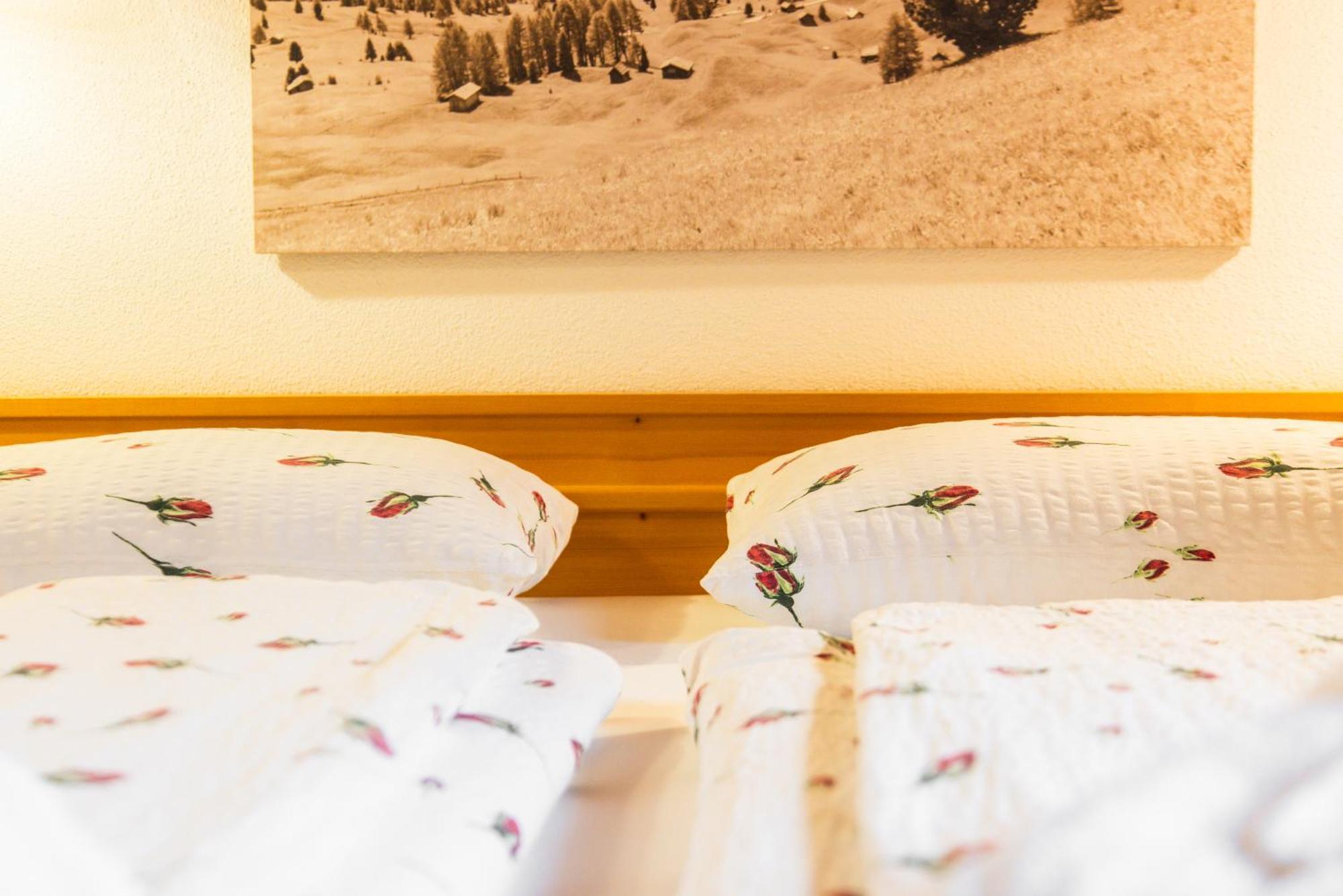 Hotel Pension Odles San Martino in Badia Exterior foto